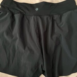 Lululemon find your pace lined high rise short